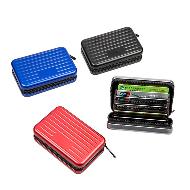 How Does a Zippered Aluminum Card Wallet Improve Everyday Carry Security?