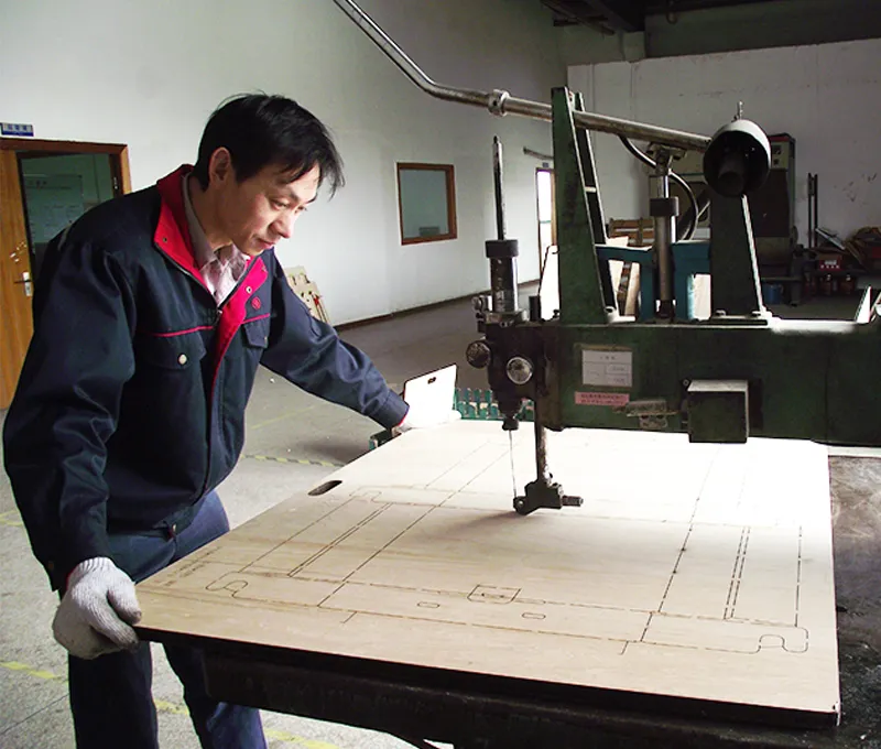 Yitai Wood Cutting Flat Jig Saw Machine for Die Making